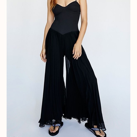 COPY - Free People The Sage jumpsuit NWT! - Picture 1 of 7